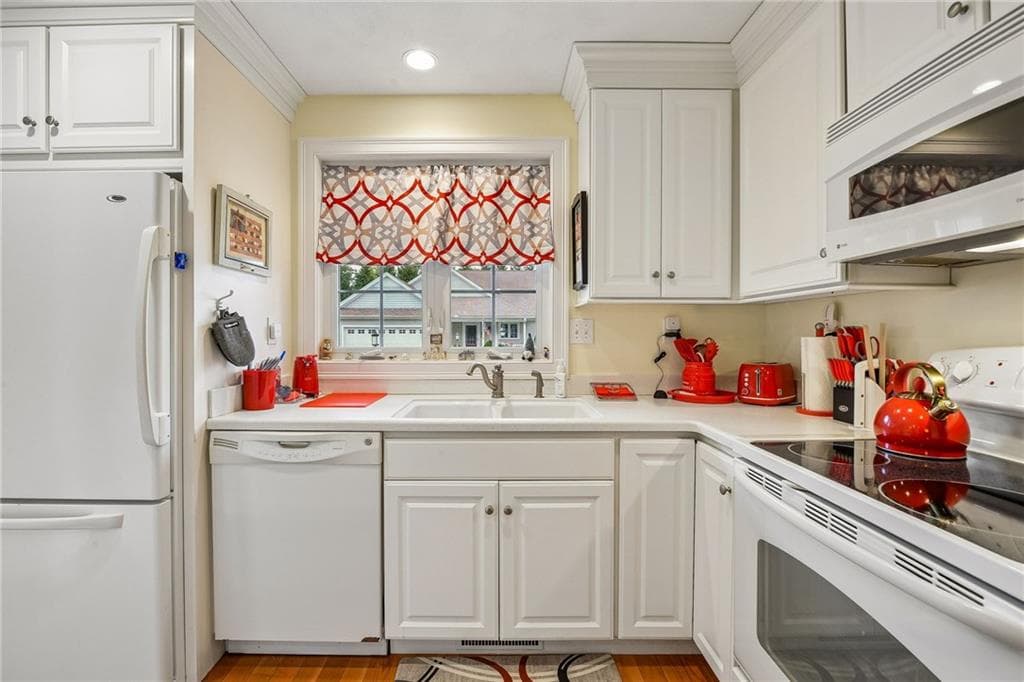 Condominium at 56 Meghan Lane UNIT 56, North Kingstown, photo 8 of 27