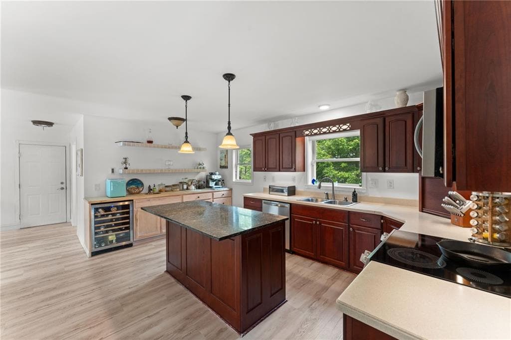 Single Family Residence at 39 Moonlight Drive, Westerly, photo 9 of 43