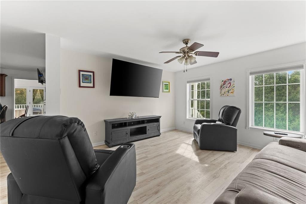 Single Family Residence at 39 Moonlight Drive, Westerly, photo 18 of 43
