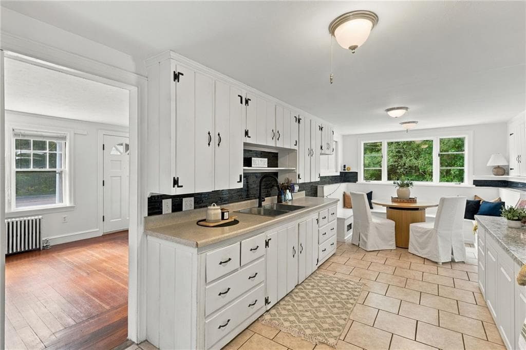 Multi Family at 657 659 Danielson Pike, Scituate, photo 9 of 50