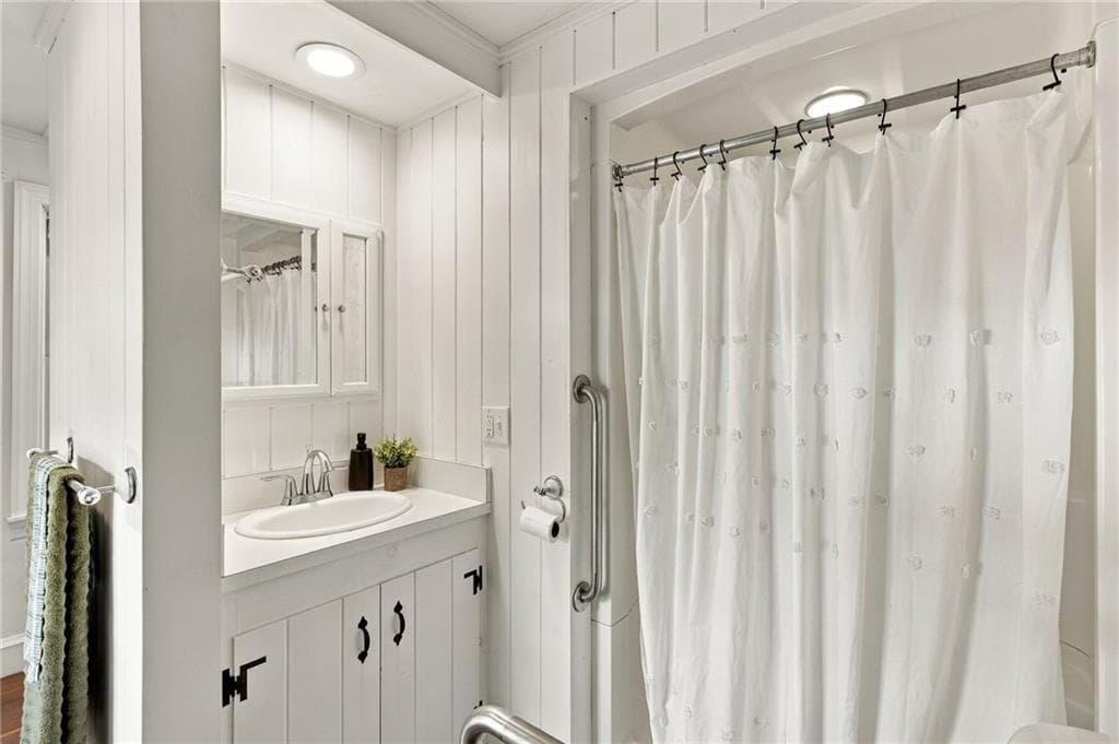 Multi Family at 657 659 Danielson Pike, Scituate, photo 19 of 50