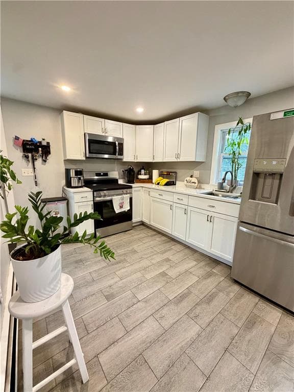 Single Family Residence at 31 Regina Drive, Johnston, photo 9 of 26