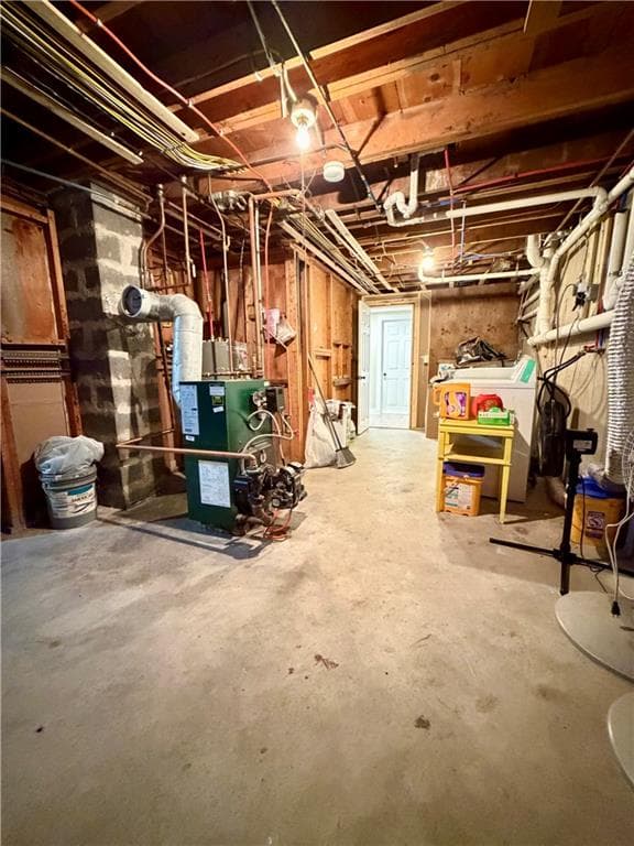 Single Family Residence at 31 Regina Drive, Johnston, photo 21 of 26