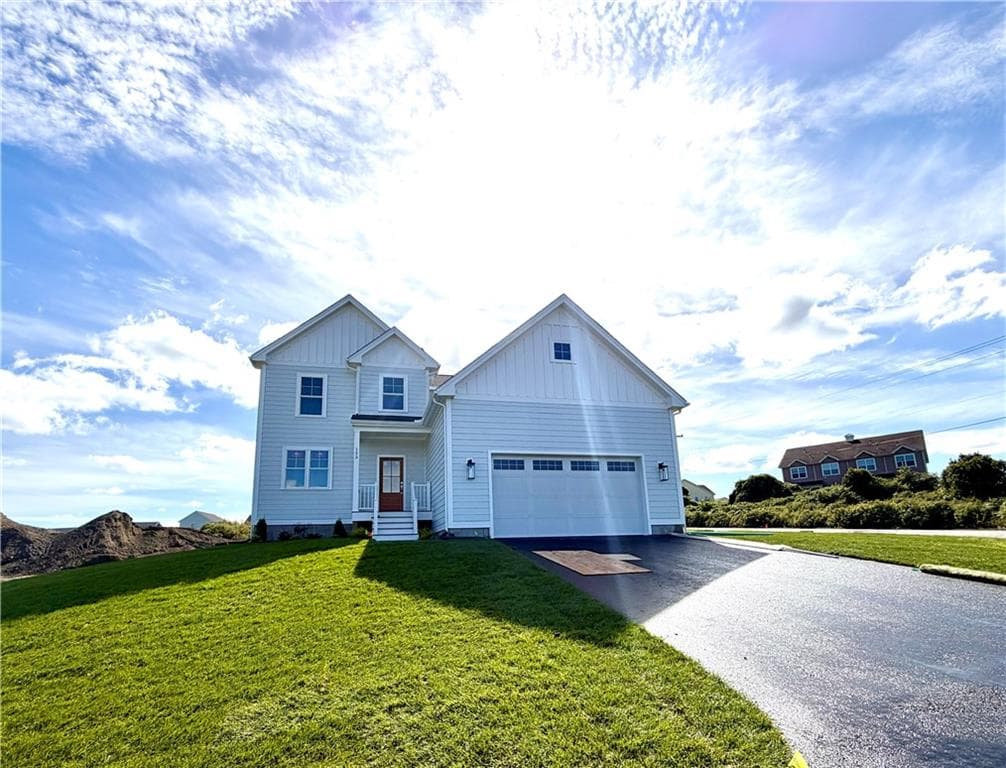 Single Family Residence at 153 Revolution Way, Middletown, photo 3 of 6