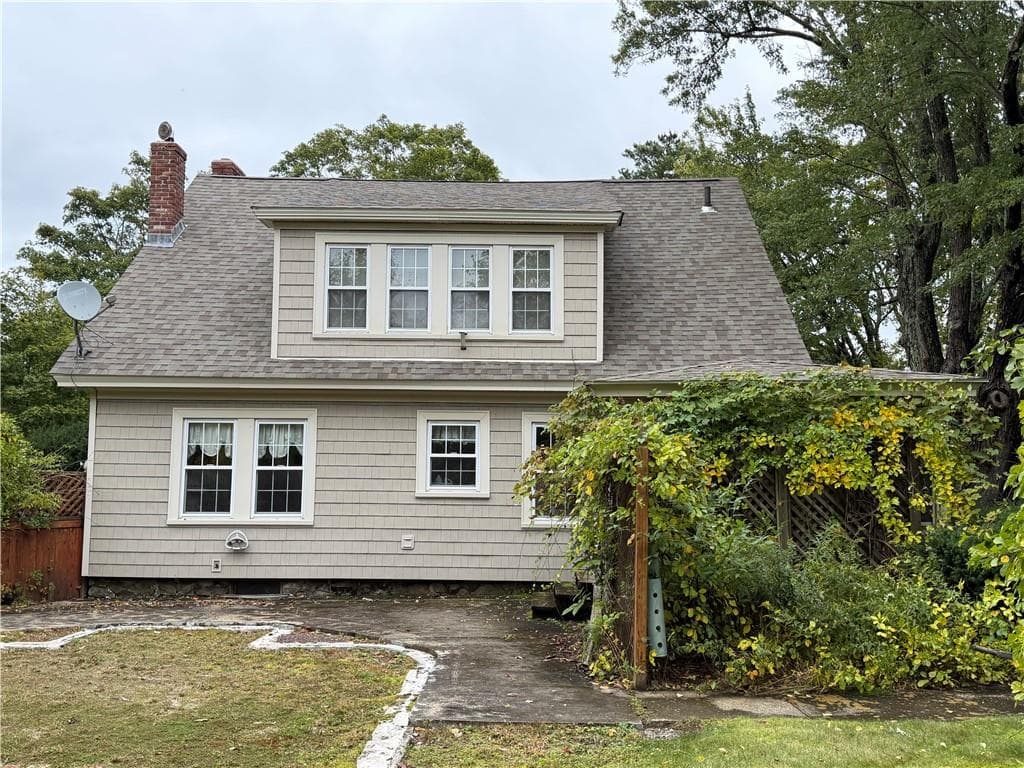 Single Family Residence at 24 Victory Highway Highway, Glocester, photo 5 of 27