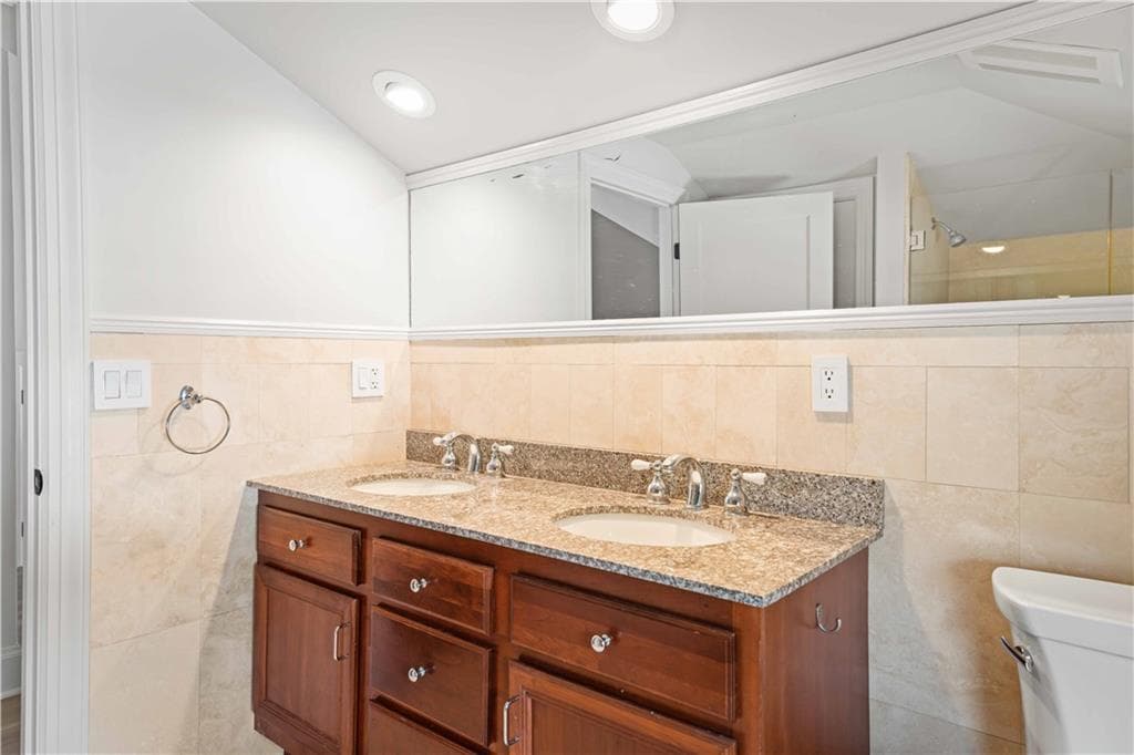 Single Family Residence at 15 Omega Way, East Providence, photo 22 of 35