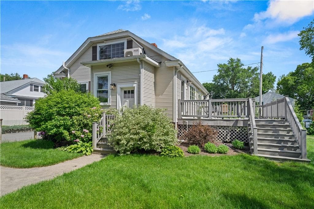 Single Family Residence at 15 Omega Way, East Providence, photo 3 of 35
