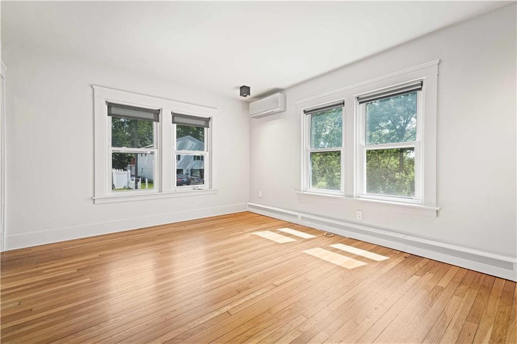 Single Family Residence at 15 Omega Way, East Providence, photo 11 of 35