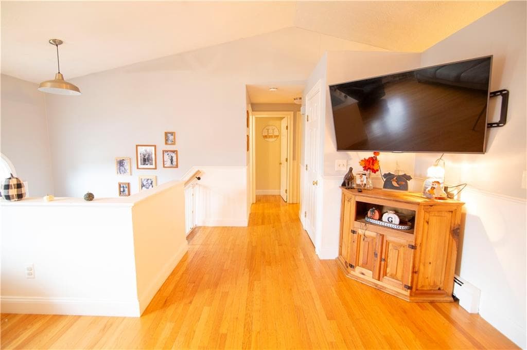 Single Family Residence at 13 Sleepy Hollow Court, Westerly, photo 6 of 24