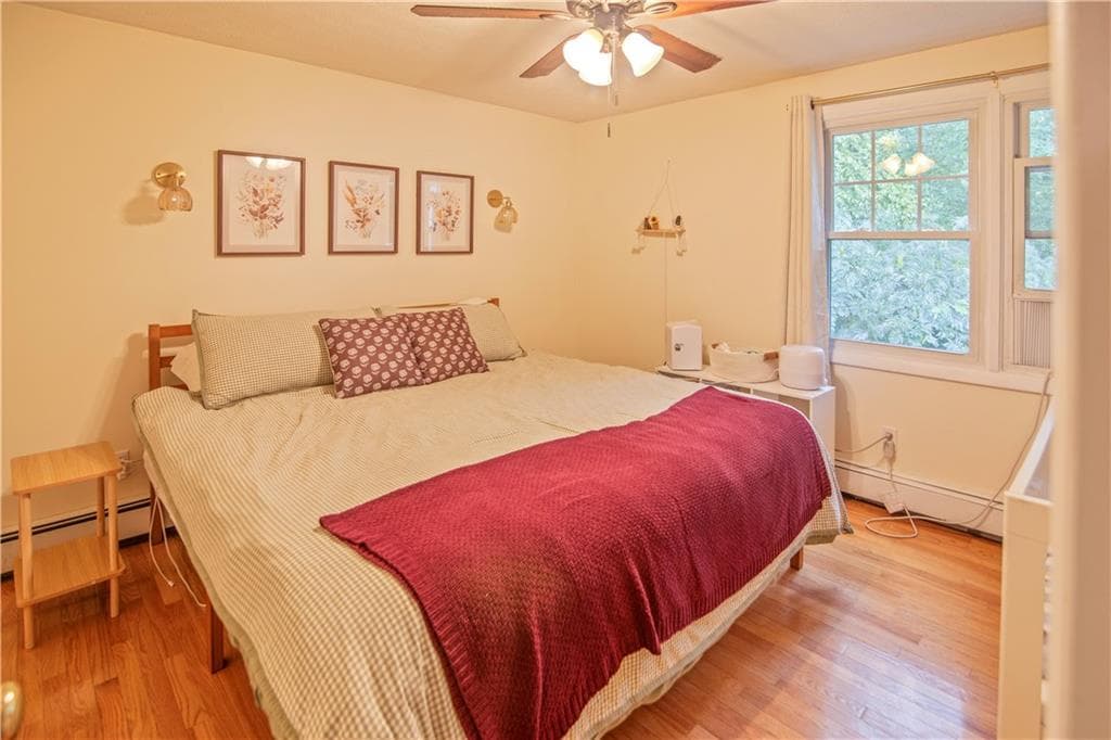 Single Family Residence at 13 Sleepy Hollow Court, Westerly, photo 13 of 24