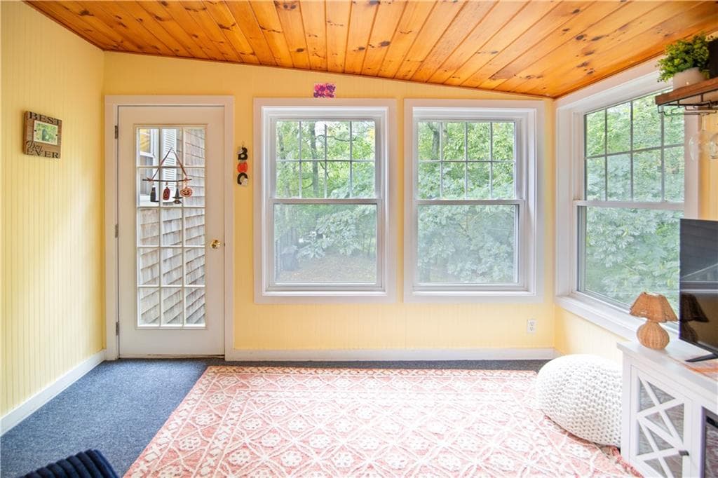 Single Family Residence at 13 Sleepy Hollow Court, Westerly, photo 9 of 24
