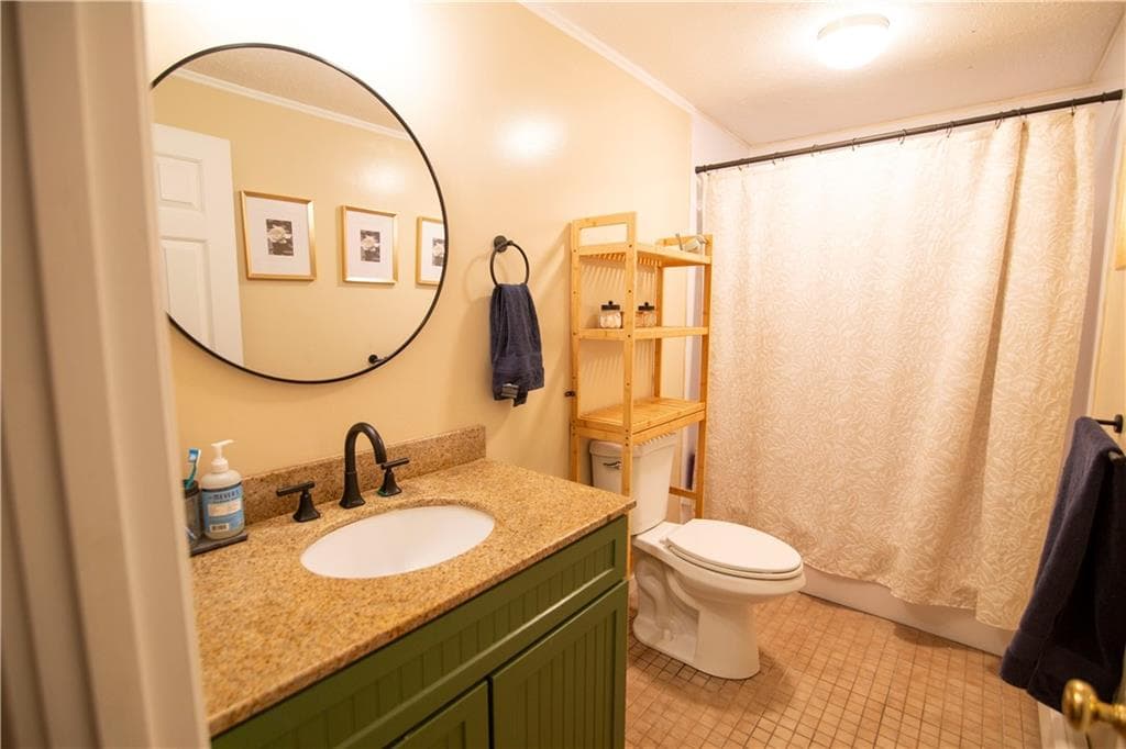 Single Family Residence at 13 Sleepy Hollow Court, Westerly, photo 15 of 24