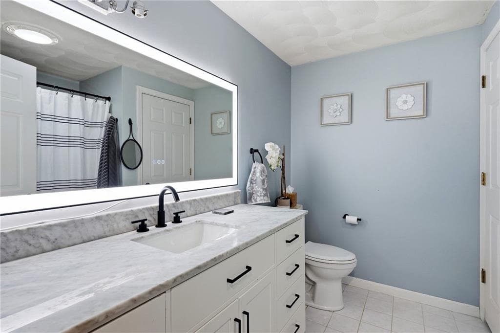 Condominium at 612 Smithfield Road UNIT D23, North Providence, photo 21 of 27