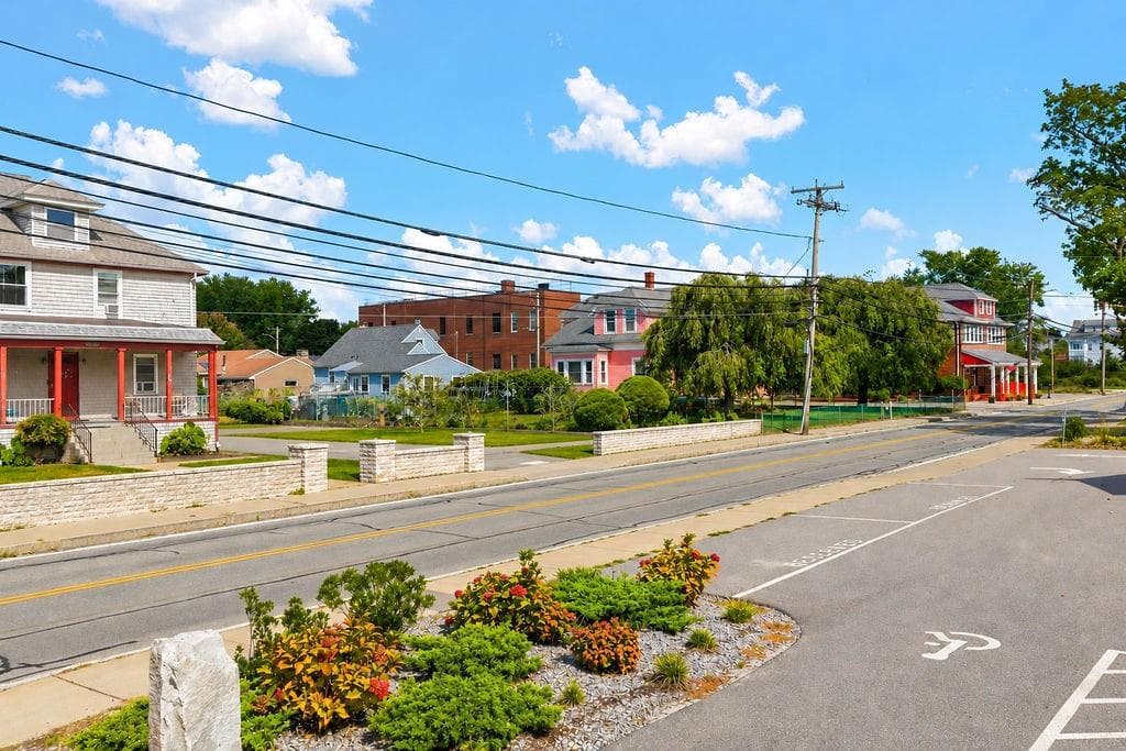 Commercial at 275 Child Street, Warren, photo 3 of 42