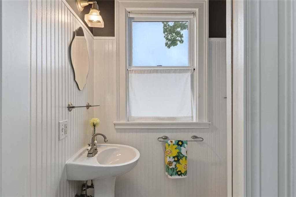 Single Family Residence at 150 Medway Street, Providence, photo 23 of 50