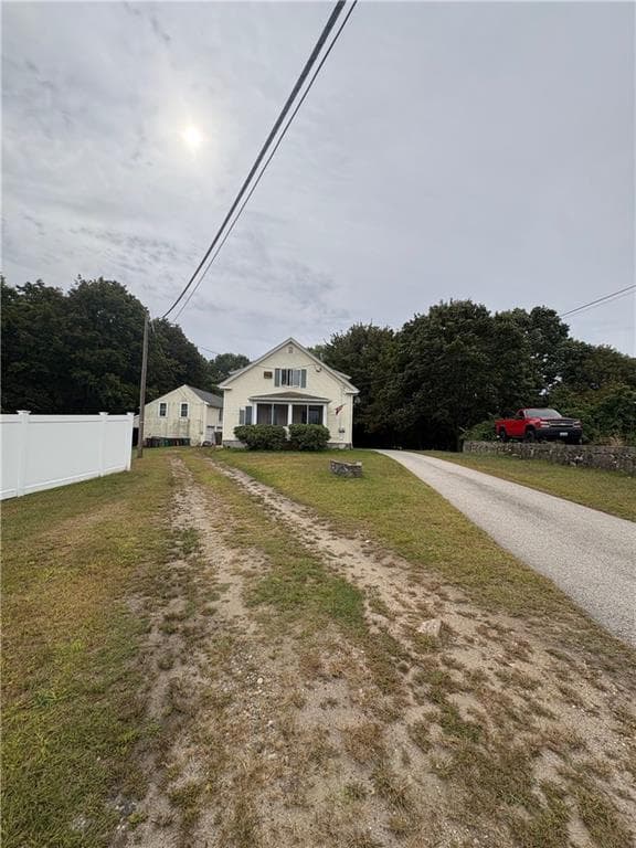 Multi Family at 1888 Mendon Road, Woonsocket, photo 4 of 11