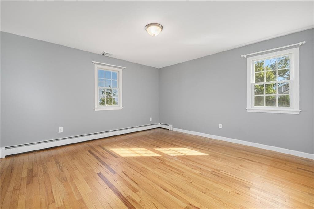 Single Family Residence at 65 Sunrise Drive, Portsmouth, photo 38 of 49