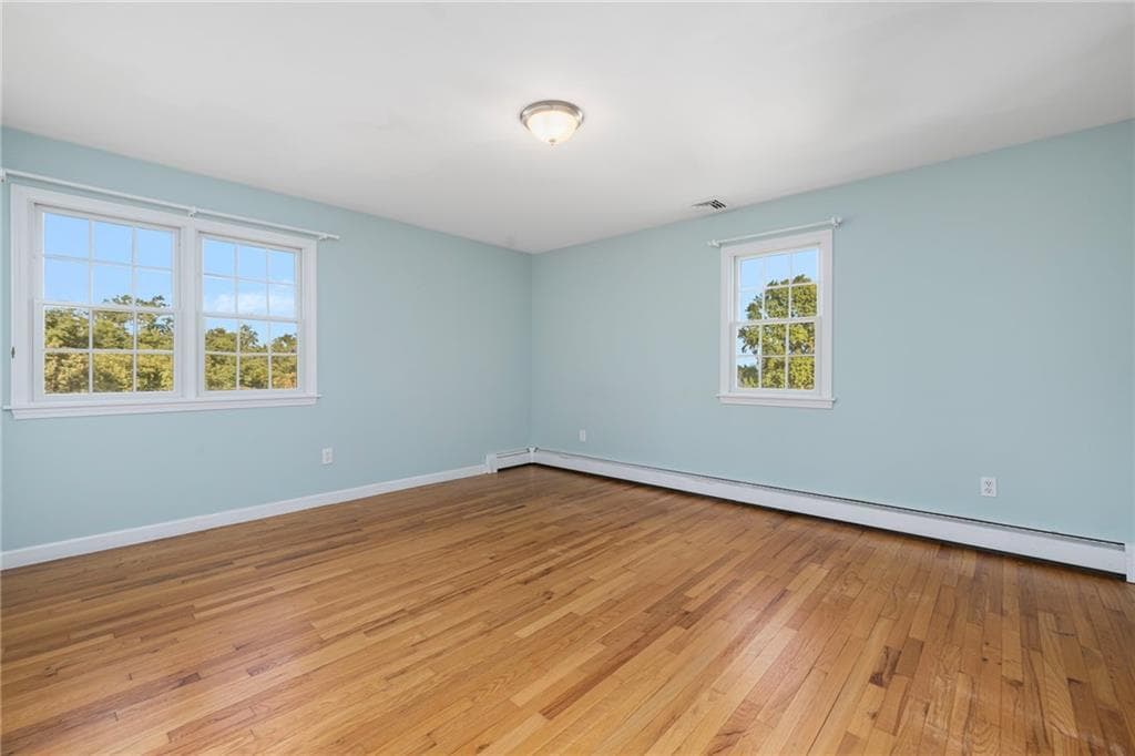 Single Family Residence at 65 Sunrise Drive, Portsmouth, photo 40 of 49