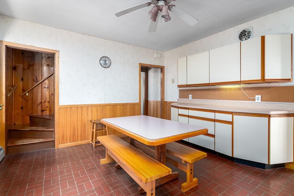 Single Family Residence at 78 Darlingdale Avenue, Pawtucket, photo 9 of 19