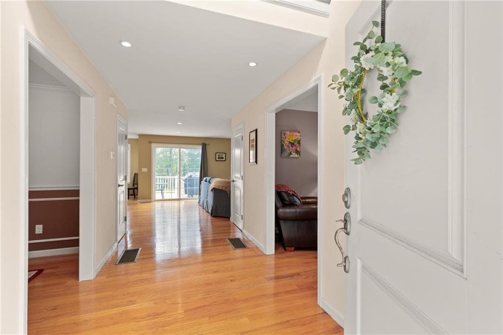Single Family Residence at 457 Cottrell Road, Tiverton, photo 3 of 34