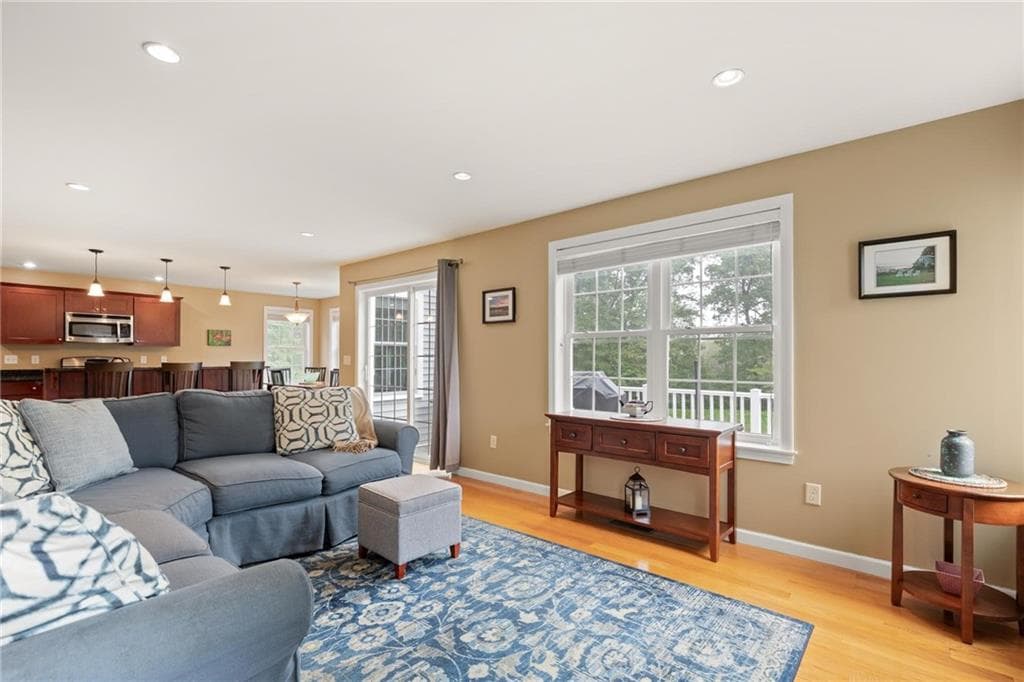 Single Family Residence at 457 Cottrell Road, Tiverton, photo 9 of 34