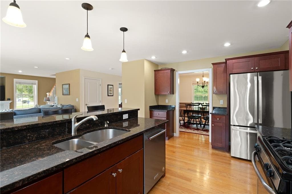 Single Family Residence at 457 Cottrell Road, Tiverton, photo 14 of 34