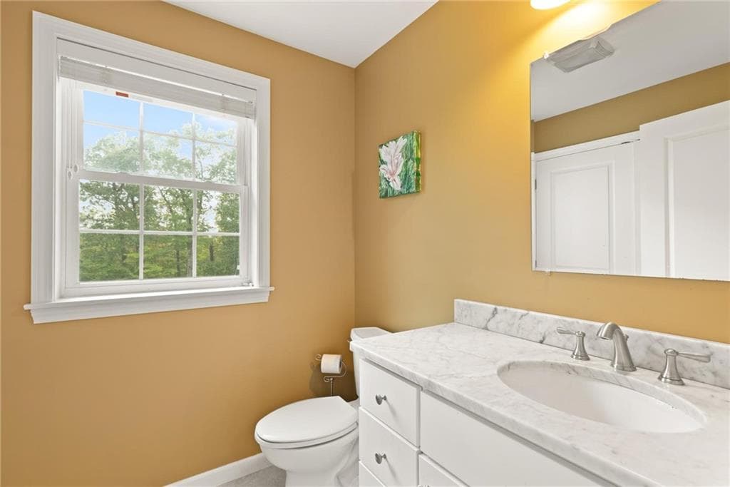 Single Family Residence at 457 Cottrell Road, Tiverton, photo 18 of 34
