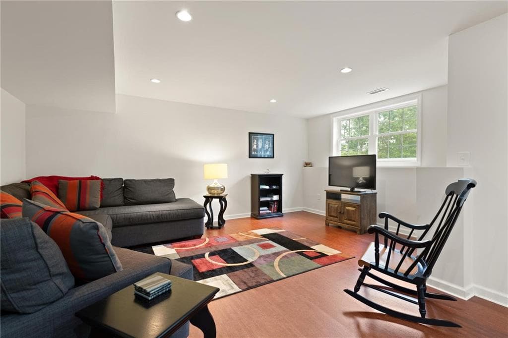 Single Family Residence at 457 Cottrell Road, Tiverton, photo 29 of 34