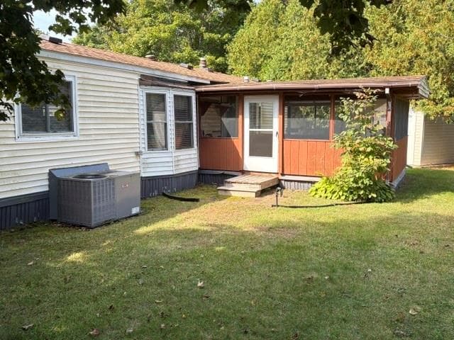 Single Family Residence at 8 Lear Drive, Coventry, photo 4 of 24