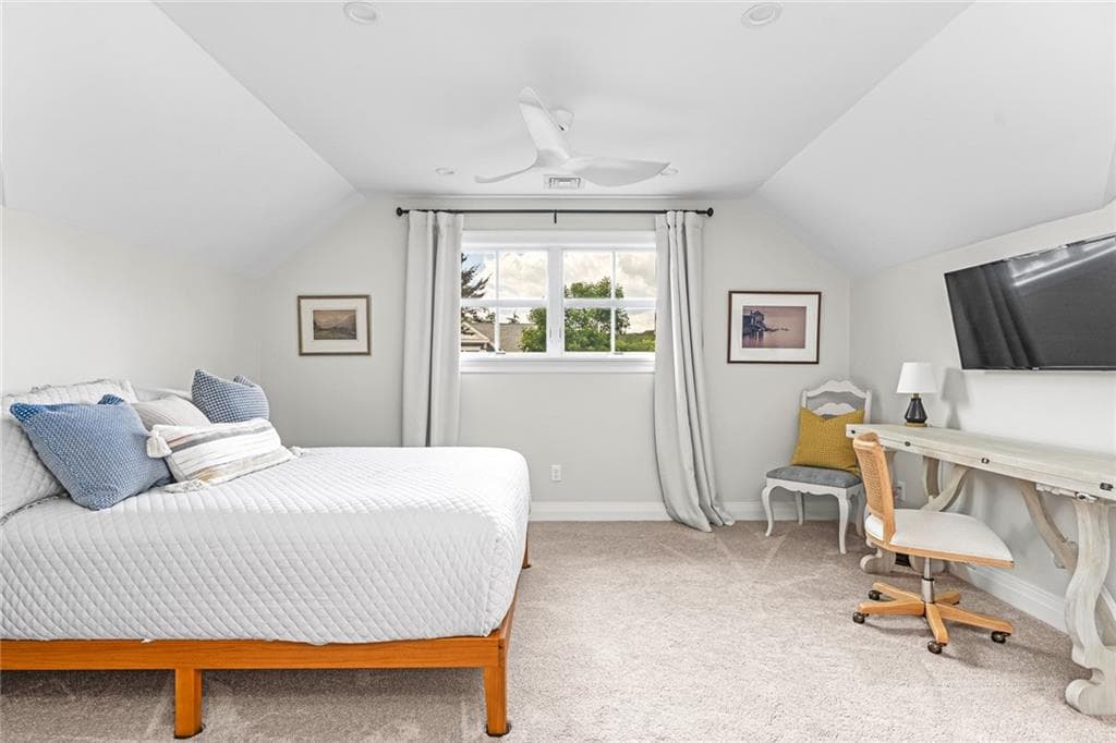 Condominium at 55 Travelers Court, East Greenwich, photo 28 of 40