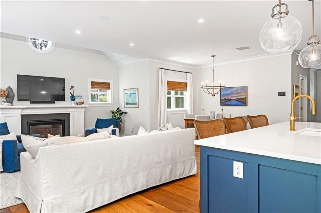 Condominium at 55 Travelers Court, East Greenwich, photo 14 of 40