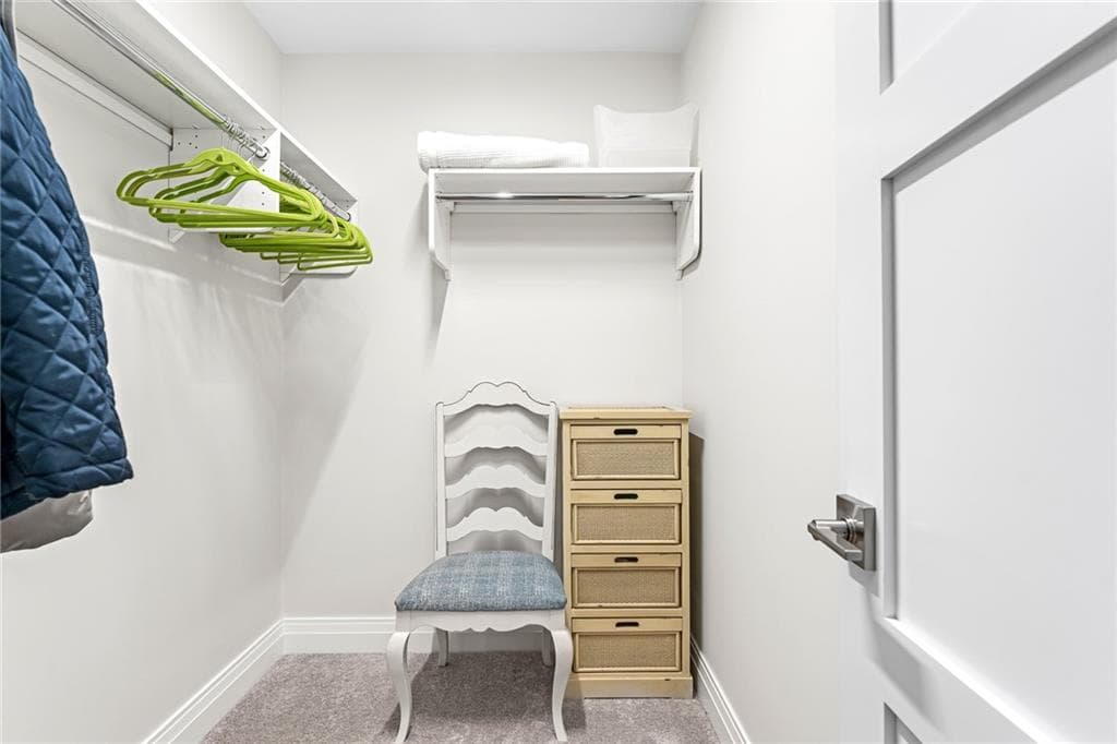 Condominium at 55 Travelers Court, East Greenwich, photo 35 of 40