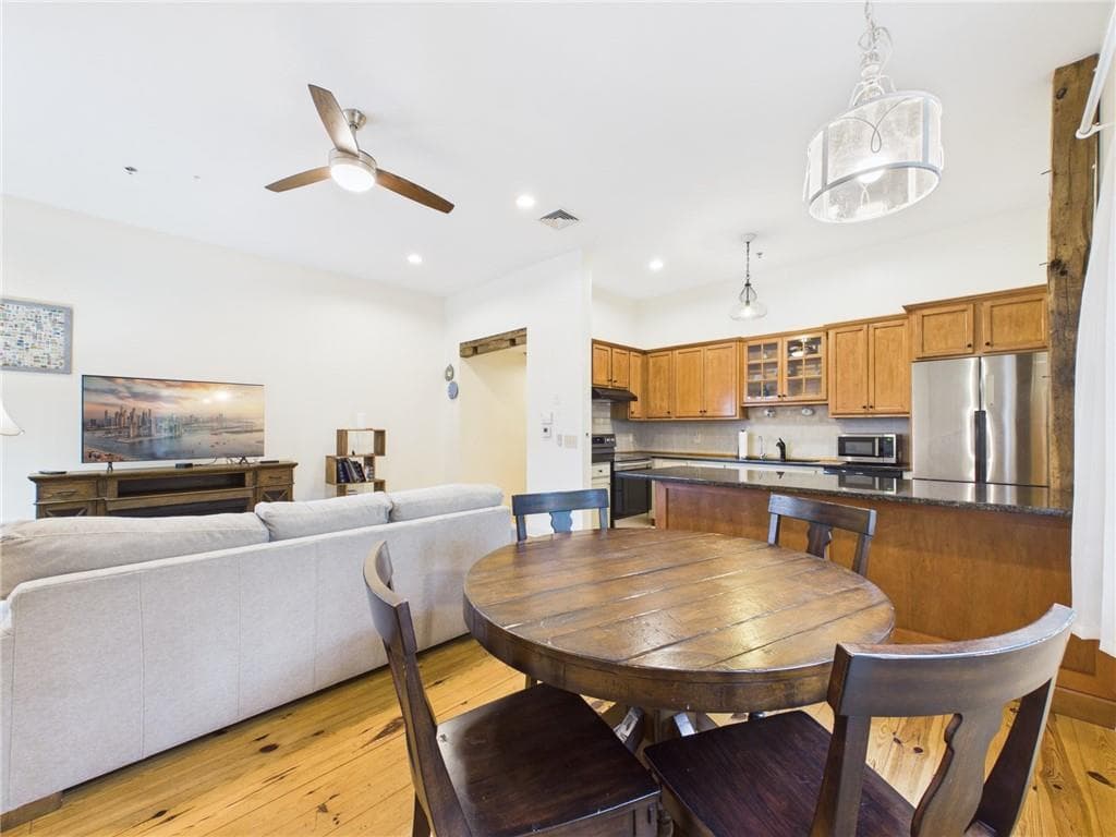 Condominium at 620 Main Street UNIT 14, East Greenwich, photo 6 of 24
