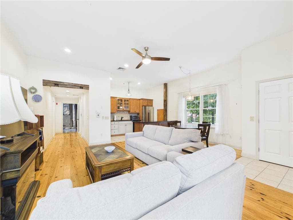 Condominium at 620 Main Street UNIT 14, East Greenwich, photo 12 of 24
