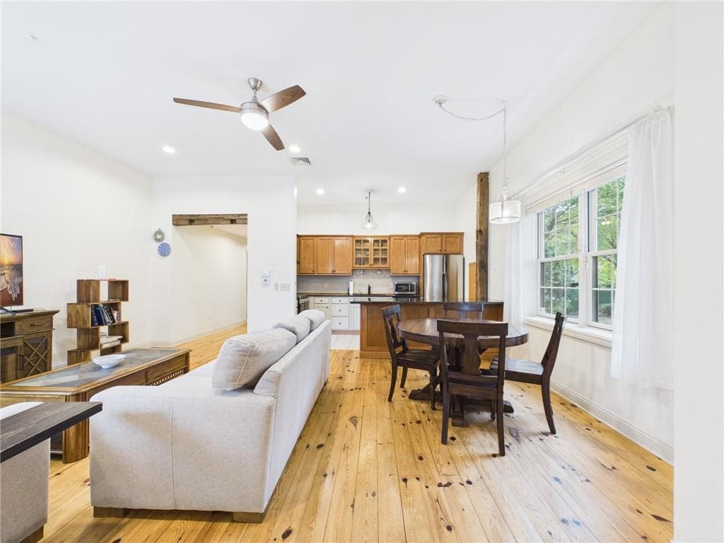 Condominium at 620 Main Street UNIT 14, East Greenwich, photo 7 of 24