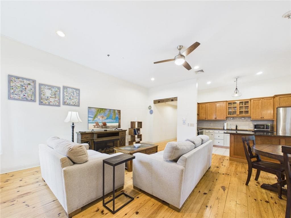 Condominium at 620 Main Street UNIT 14, East Greenwich, photo 8 of 24