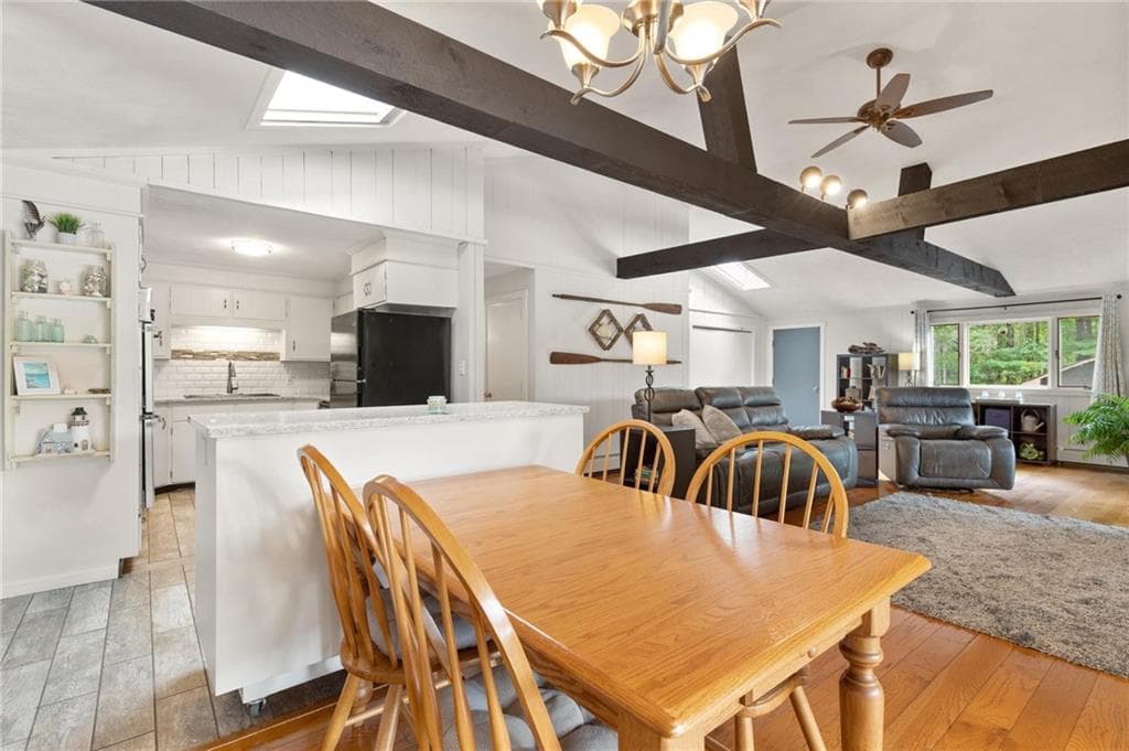 Single Family Residence at 8 Fountain Spring Lane, Johnston, photo 5 of 27