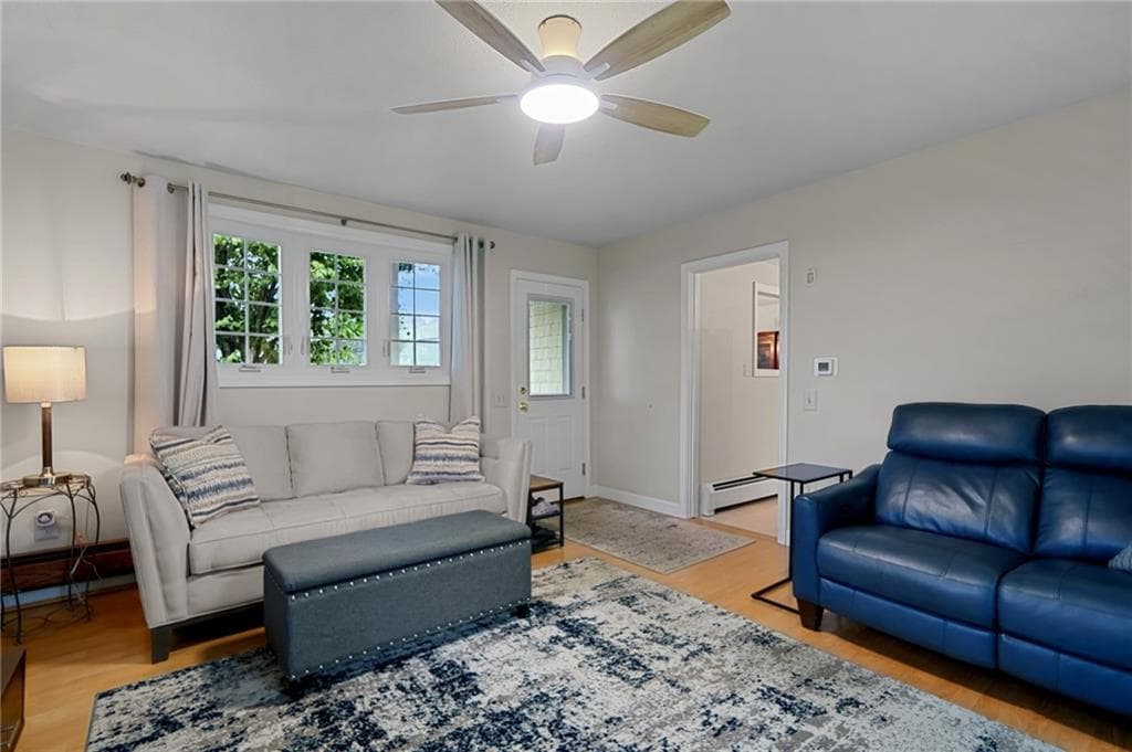 Single Family Residence at 27 Country View Drive, Johnston, photo 6 of 42