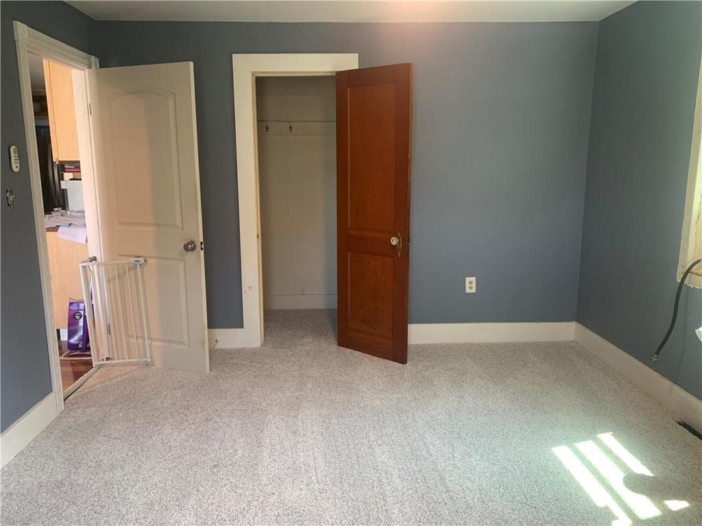 Single Family Residence at 1176 Mendon Road, Woonsocket, photo 7 of 12