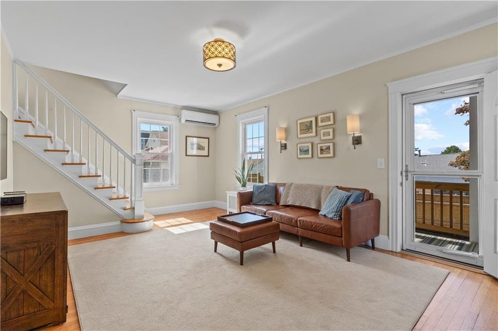 Single Family Residence at 150 Dexterdale Road, Providence, photo 5 of 50