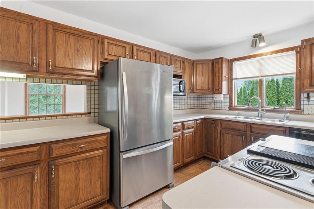 Single Family Residence at 11 Eddy Drive, Westerly, photo 14 of 47