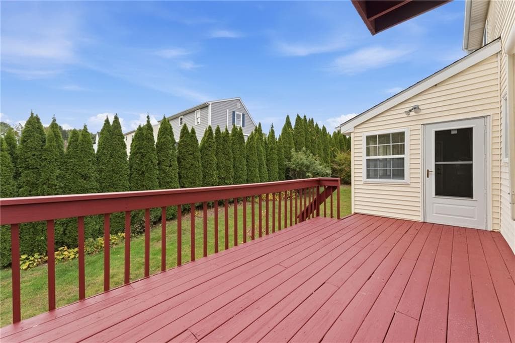 Single Family Residence at 11 Eddy Drive, Westerly, photo 8 of 47