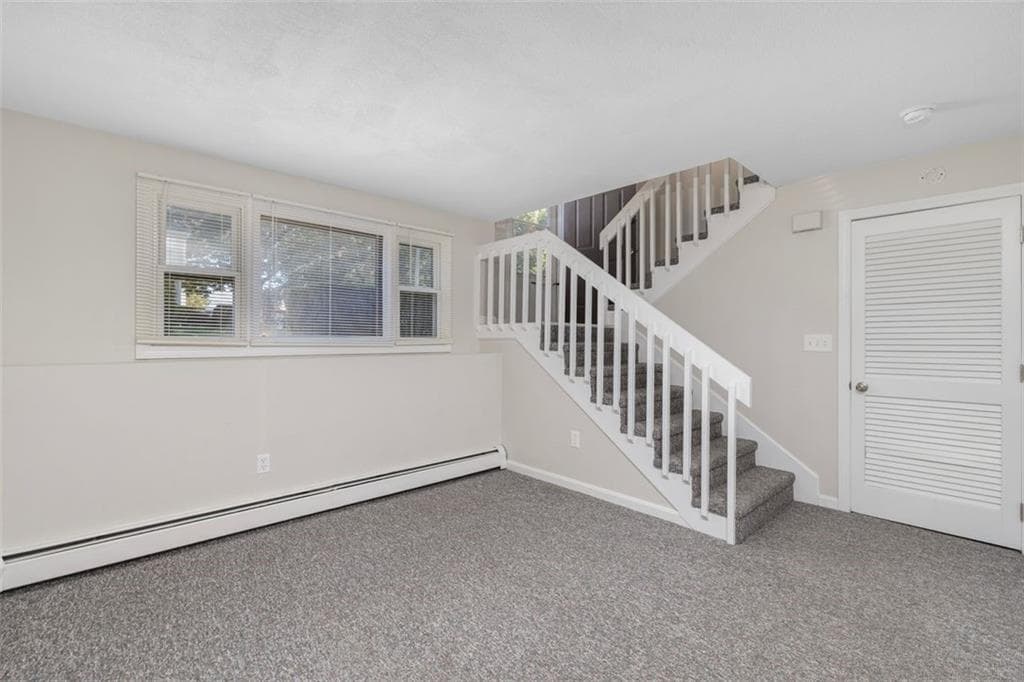 Multi Family at 131 133 Kenyon Avenue, Warwick, photo 5 of 25