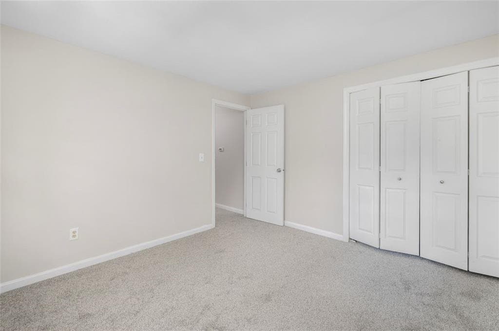 Multi Family at 131 133 Kenyon Avenue, Warwick, photo 24 of 25