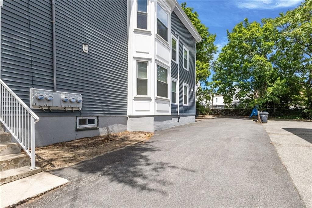 Multi Family at 118 120 Pitman Street, Providence, photo 3 of 45