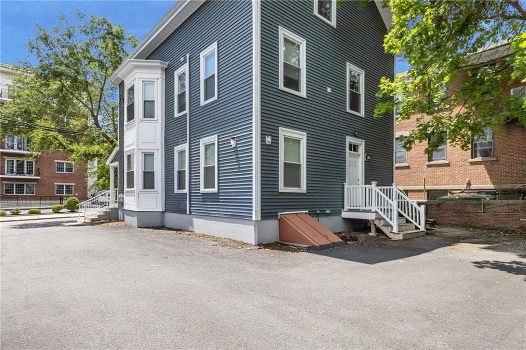 Multi Family at 118 120 Pitman Street, Providence, photo 4 of 45