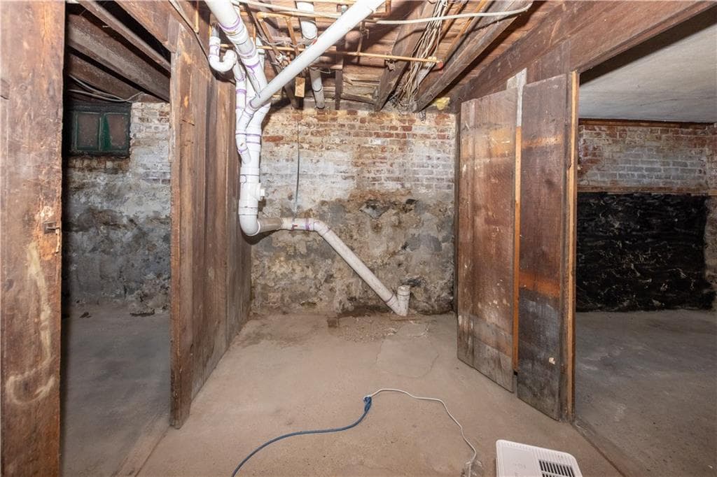 Multi Family at 21 23 Berkley Street, Providence, photo 27 of 34