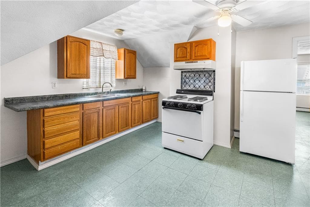 Multi Family at 21 23 Berkley Street, Providence, photo 24 of 34