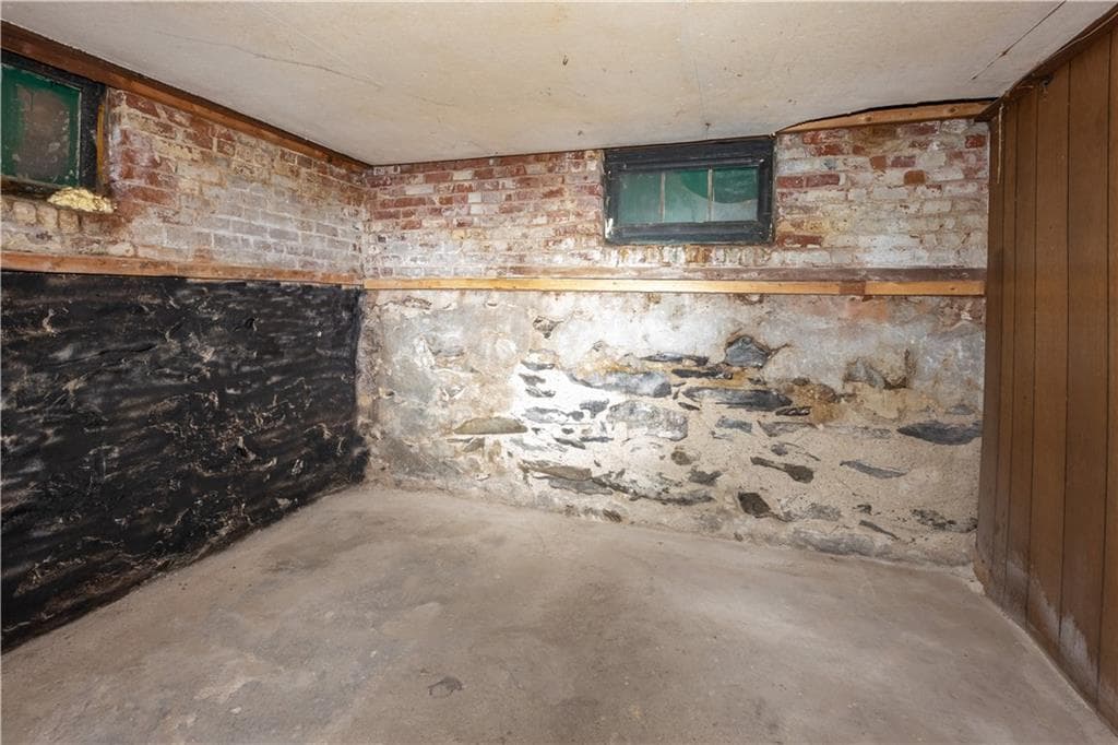 Multi Family at 21 23 Berkley Street, Providence, photo 34 of 34