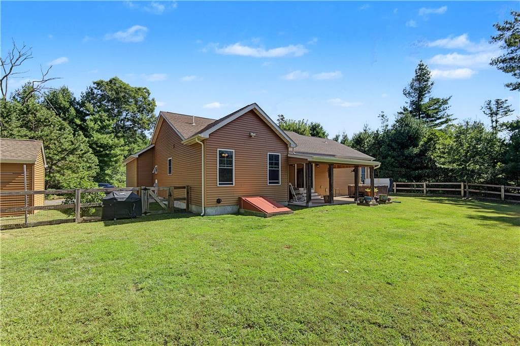 Single Family Residence at 38 Small Pox Trail, Richmond, photo 36 of 40